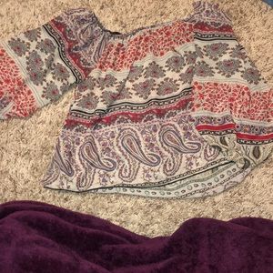 Silk material crop top, off the shoulder